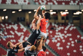 世界杯：使用可重复利用杯具的球场垃圾减少三成 官方力推该方案