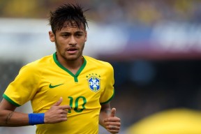 欧冠小组赛：流浪者顽强逼平皇家马德里 格拉斯哥上演“蓝海之夜”